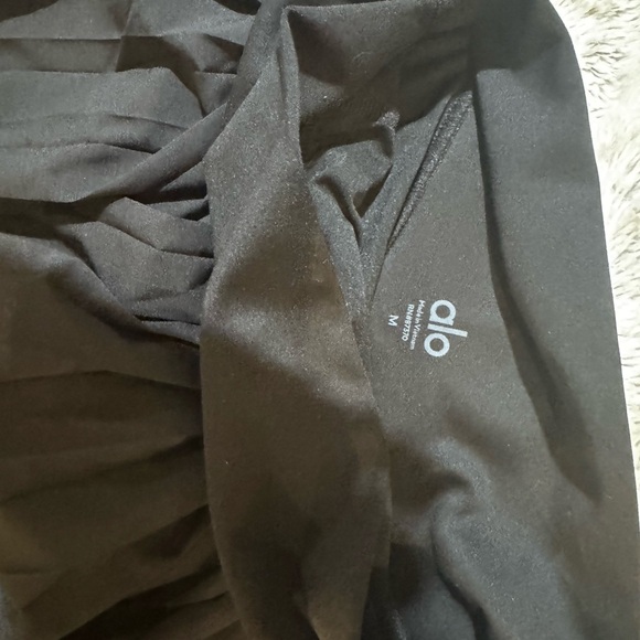 ALO Yoga Classic Black Skater Skirt - Picture 3 of 3